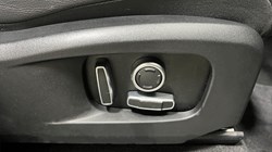 2022 (22) JAGUAR F-PACE 2.0 D200 R-Dynamic Black 5dr Auto AWD 4914048