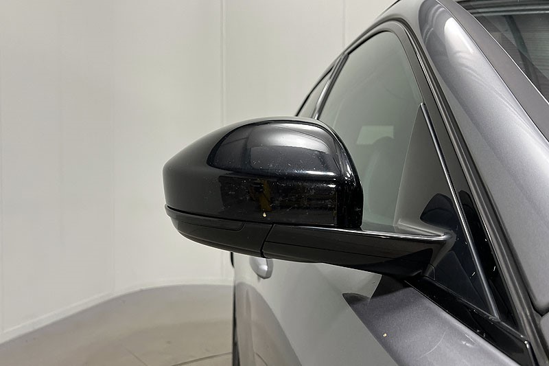 2022 (22) JAGUAR F-PACE 2.0 D200 R-Dynamic Black 5dr Auto AWD 4914075