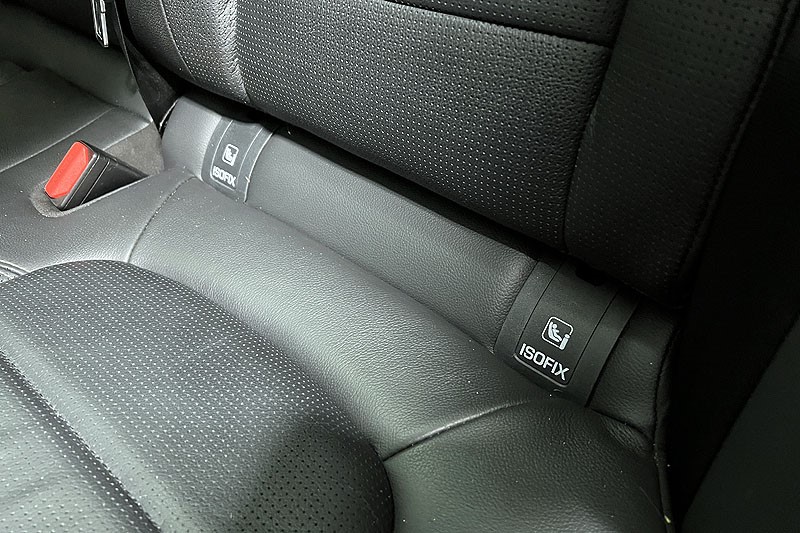 2022 (22) JAGUAR F-PACE 2.0 D200 R-Dynamic Black 5dr Auto AWD 4914067