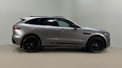 2022 (22) JAGUAR F-PACE 2.0 D200 R-Dynamic Black 5dr Auto AWD 4914038