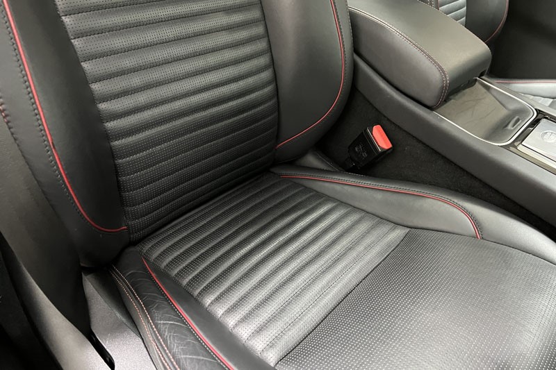 2021 (21) LAND ROVER DISCOVERY SPORT 2.0 P250 R-Dynamic HSE 5dr Auto 4918477