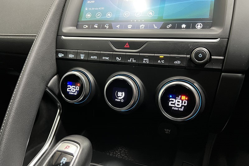 2020 (70) JAGUAR E-PACE 2.0d [180] R-Dynamic HSE 5dr Auto 4927663