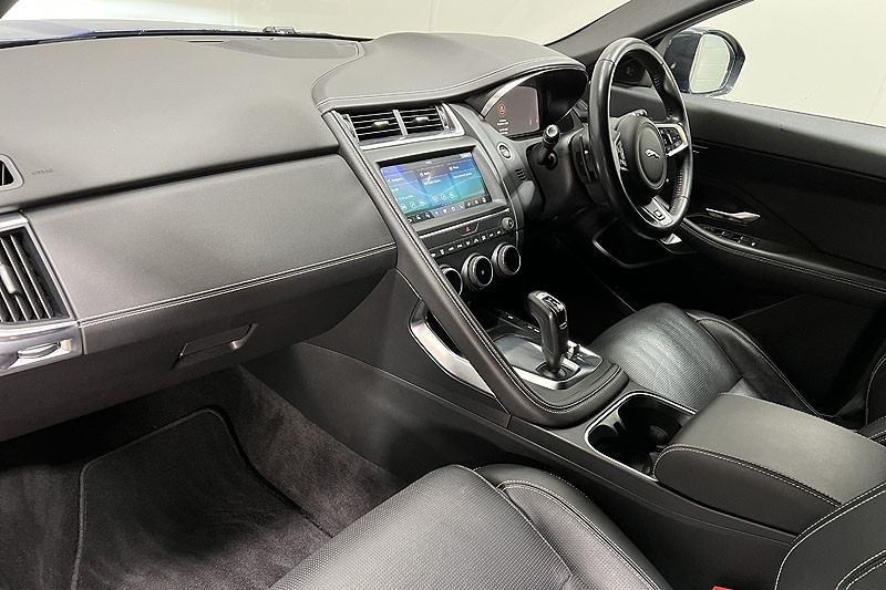 2020 (70) JAGUAR E-PACE 2.0d [180] R-Dynamic HSE 5dr Auto 4927671