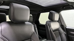 2025 (74) LAND ROVER DISCOVERY 3.0 D350 Dynamic SE 5dr Auto 4923823