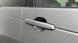 2025 (74) LAND ROVER DISCOVERY 3.0 D350 Dynamic SE 5dr Auto 4923851