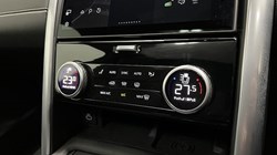2025 (74) LAND ROVER DISCOVERY 3.0 D350 Dynamic SE 5dr Auto 4923830