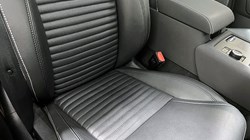 2025 (74) LAND ROVER DISCOVERY 3.0 D350 Dynamic SE 5dr Auto 4923822