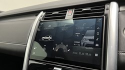 2025 (74) LAND ROVER DISCOVERY 3.0 D350 Dynamic SE 5dr Auto 4923835