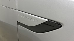 2025 (74) LAND ROVER DISCOVERY 3.0 D350 Dynamic SE 5dr Auto 4923853