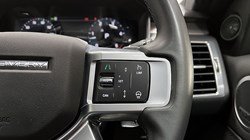 2025 (74) LAND ROVER DISCOVERY 3.0 D350 Dynamic SE 5dr Auto 4923826