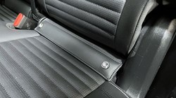 2025 (74) LAND ROVER DISCOVERY 3.0 D350 Dynamic SE 5dr Auto 4923842