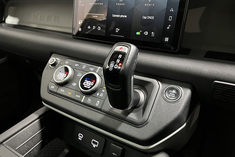 2023 (23) LAND ROVER DEFENDER 2.0 P400e X-Dynamic SE 110 5dr Auto 4931977