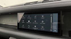 2023 (23) LAND ROVER DEFENDER 2.0 P400e X-Dynamic SE 110 5dr Auto 4931984