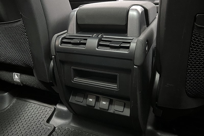 2023 (23) LAND ROVER DEFENDER 2.0 P400e X-Dynamic SE 110 5dr Auto 4931965