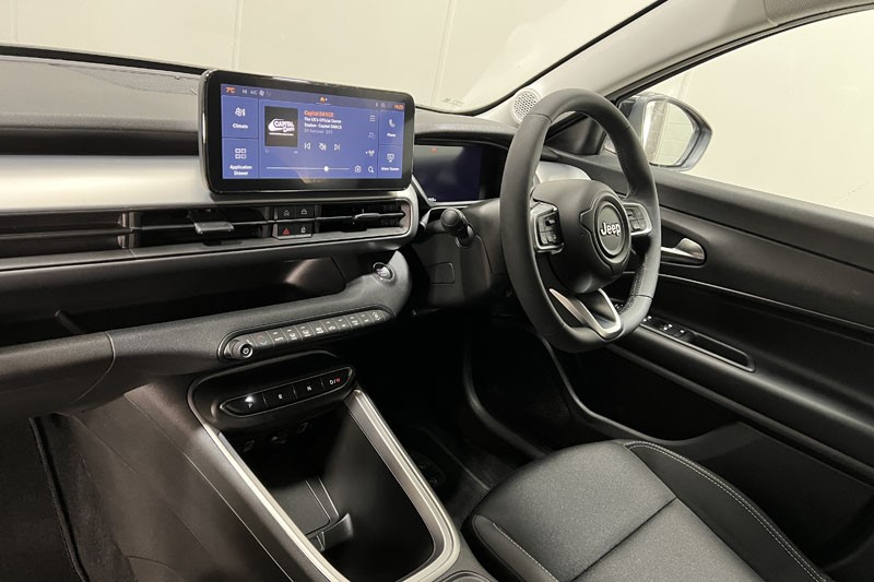 2025 (25) JEEP AVENGER 1.2 e-Hybrid Altitude 5dr DCT 4926448