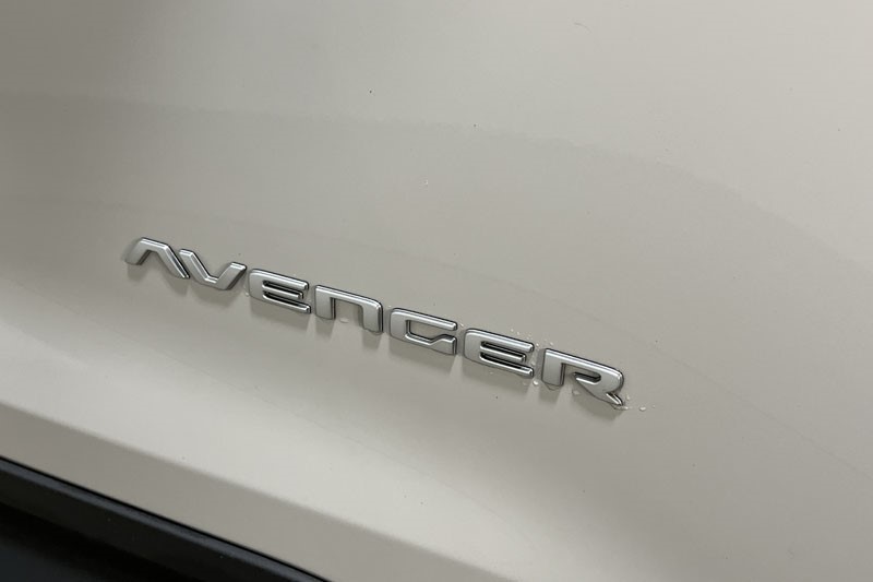 2025 (25) JEEP AVENGER 1.2 e-Hybrid Altitude 5dr DCT 4926456