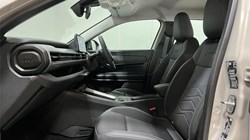 2025 (25) JEEP AVENGER 1.2 e-Hybrid Altitude 5dr DCT 4926420