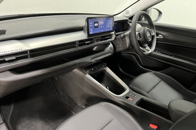 2025 (25) JEEP AVENGER 1.2 e-Hybrid Altitude 5dr DCT 4926447