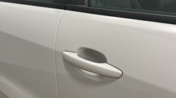 2025 (25) JEEP AVENGER 1.2 e-Hybrid Altitude 5dr DCT 4926455