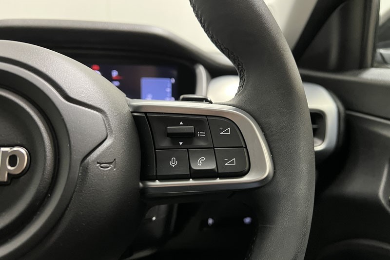 2025 (25) JEEP AVENGER 1.2 e-Hybrid Altitude 5dr DCT 4926436