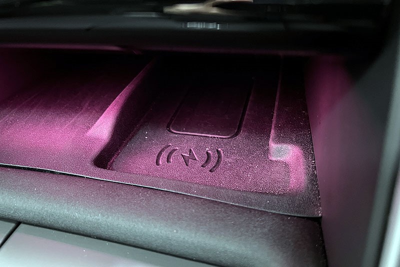 2024 (24) LAND ROVER DISCOVERY 3.0 D300 Dynamic HSE 5dr Auto 4917410