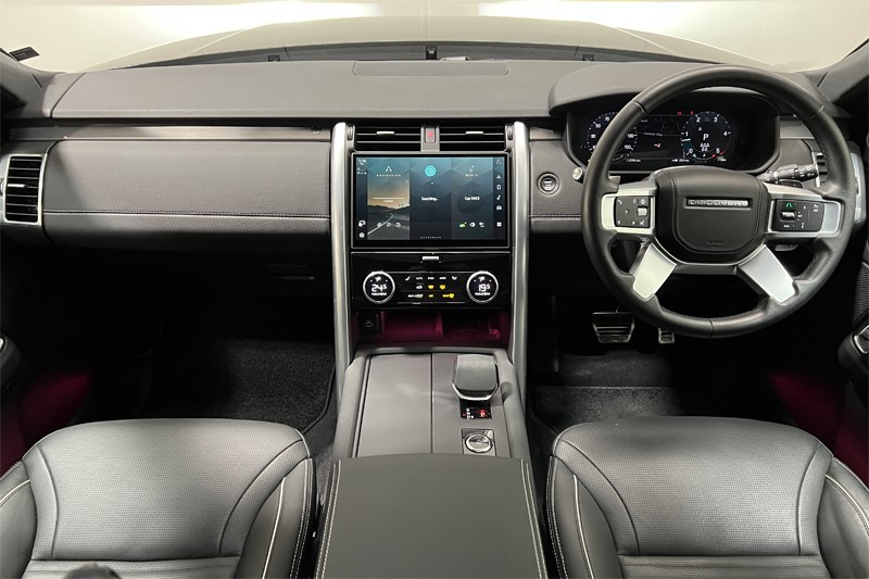 2024 (24) LAND ROVER DISCOVERY 3.0 D300 Dynamic HSE 5dr Auto 4917392