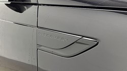 2024 (24) LAND ROVER DISCOVERY 3.0 D300 Dynamic HSE 5dr Auto 4917434