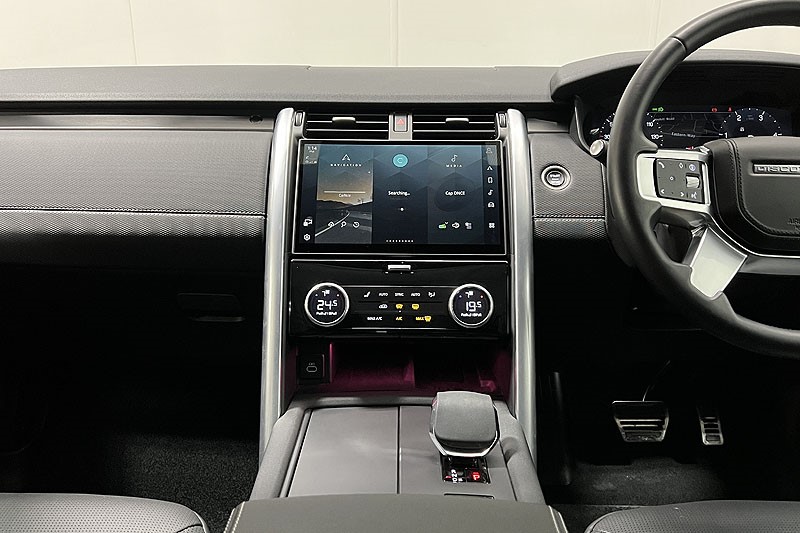 2024 (24) LAND ROVER DISCOVERY 3.0 D300 Dynamic HSE 5dr Auto 4917393