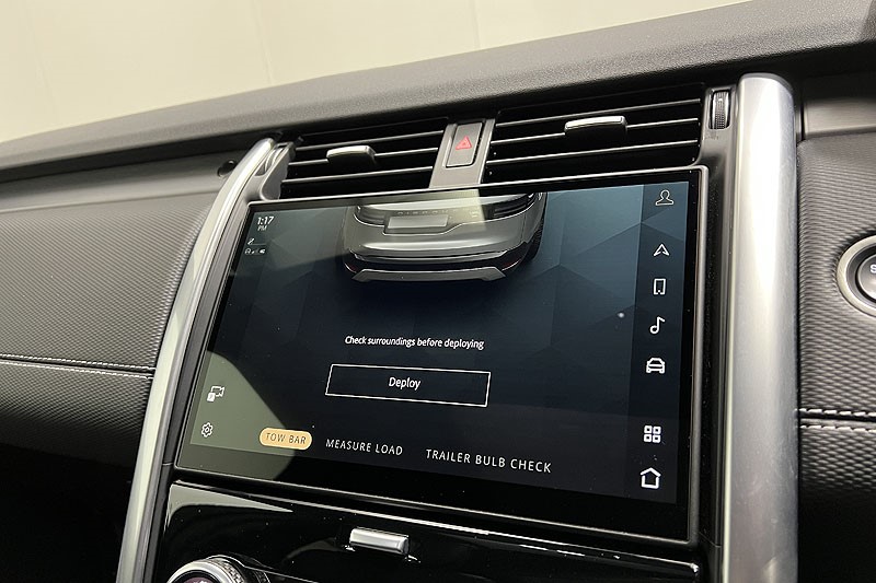 2024 (24) LAND ROVER DISCOVERY 3.0 D300 Dynamic HSE 5dr Auto 4917418