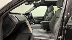 2024 (24) LAND ROVER DISCOVERY 3.0 D300 Dynamic HSE 5dr Auto 4917386