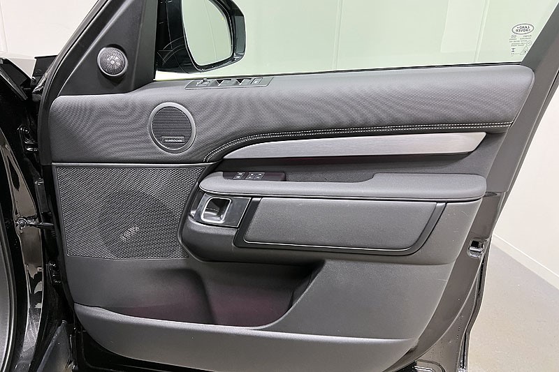 2024 (24) LAND ROVER DISCOVERY 3.0 D300 Dynamic HSE 5dr Auto 4917396