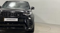 2024 (24) LAND ROVER DISCOVERY 3.0 D300 Dynamic HSE 5dr Auto 4917438