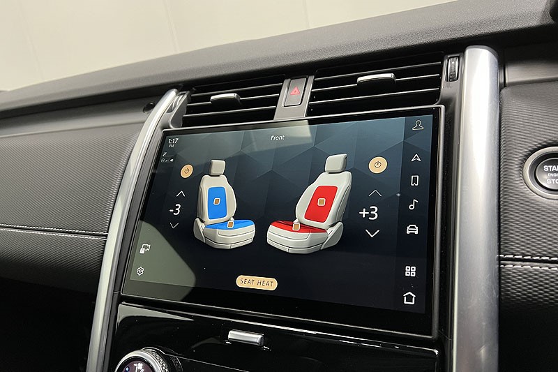 2024 (24) LAND ROVER DISCOVERY 3.0 D300 Dynamic HSE 5dr Auto 4917417