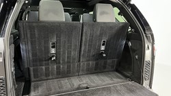 2024 (24) LAND ROVER DISCOVERY 3.0 D300 Dynamic HSE 5dr Auto 4917426