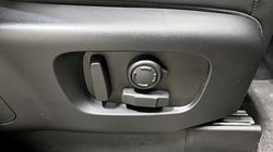 2024 (24) LAND ROVER DISCOVERY 3.0 D300 Dynamic HSE 5dr Auto 4917401