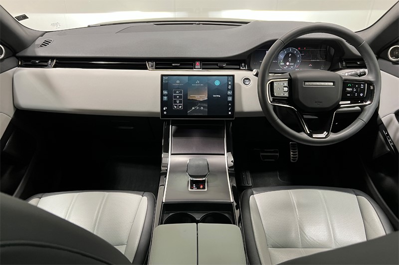 2025 (25) LAND ROVER RANGE ROVER EVOQUE 1.5 P270e Dynamic SE 5dr Auto 4932521