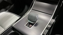 2025 (25) LAND ROVER RANGE ROVER EVOQUE 1.5 P270e Dynamic SE 5dr Auto 4932537