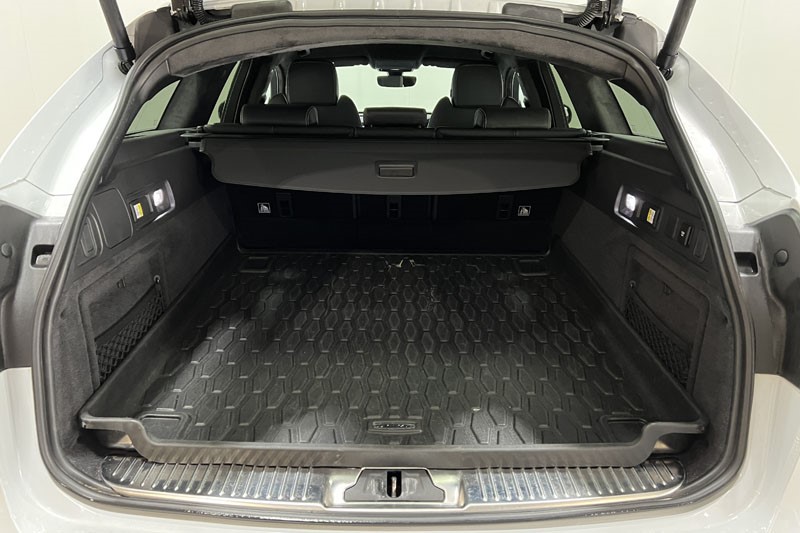 2019 (19) JAGUAR XF 2.0i [250] Chequered Flag 5dr Auto 4936830