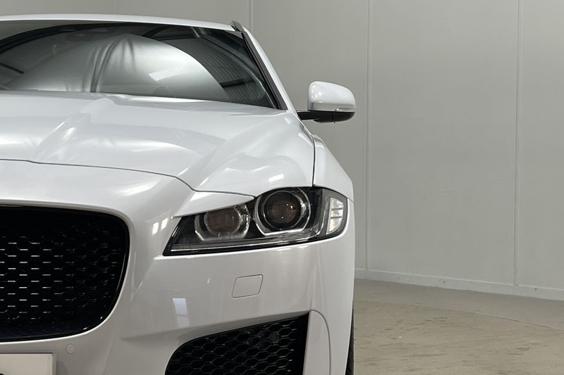 2019 (19) JAGUAR XF 2.0i [250] Chequered Flag 5dr Auto 4936839