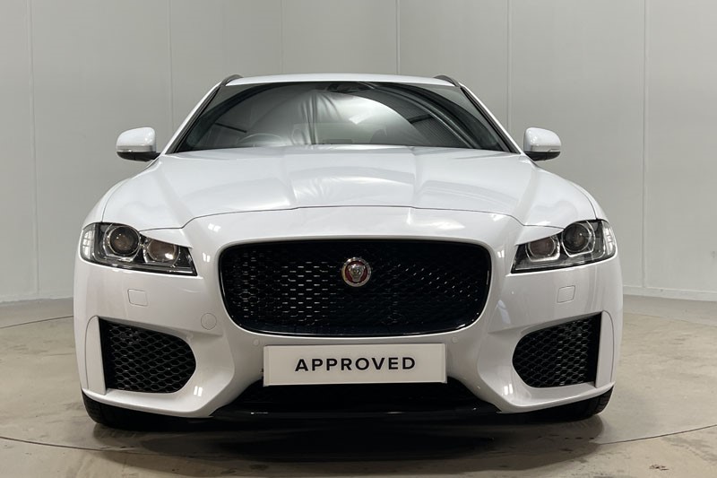 2019 (19) JAGUAR XF 2.0i [250] Chequered Flag 5dr Auto 4936840