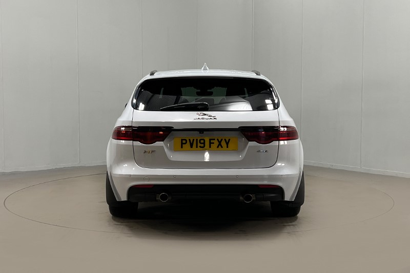 2019 (19) JAGUAR XF 2.0i [250] Chequered Flag 5dr Auto 4936801