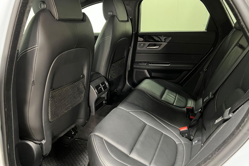 2019 (19) JAGUAR XF 2.0i [250] Chequered Flag 5dr Auto 4936828