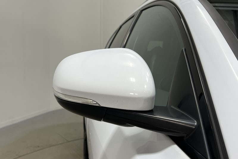 2019 (19) JAGUAR XF 2.0i [250] Chequered Flag 5dr Auto 4936836