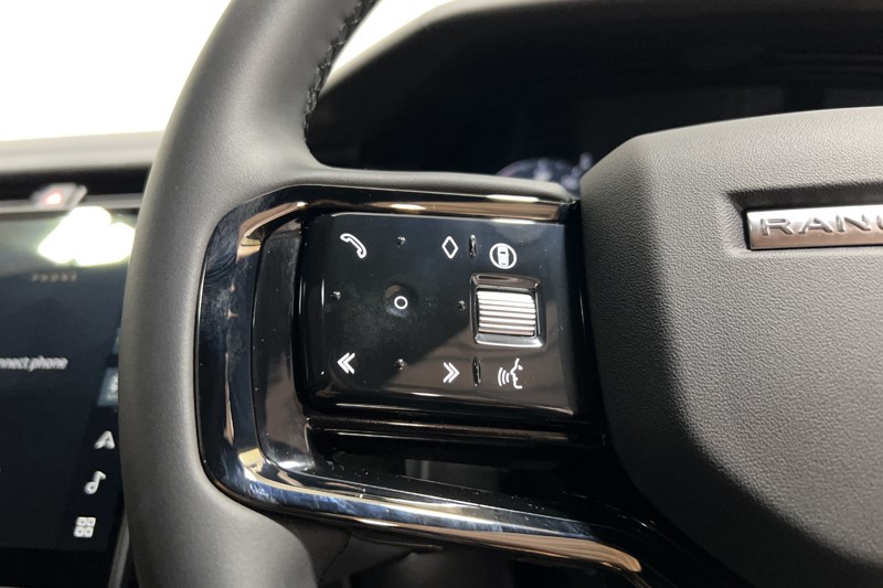2025 (75) LAND ROVER RANGE ROVER VELAR 3.0 D300 MHEV Dynamic SE 5dr Auto 5653781