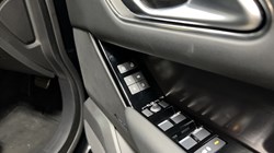 2025 (75) LAND ROVER RANGE ROVER VELAR 3.0 D300 MHEV Dynamic SE 5dr Auto 5653773