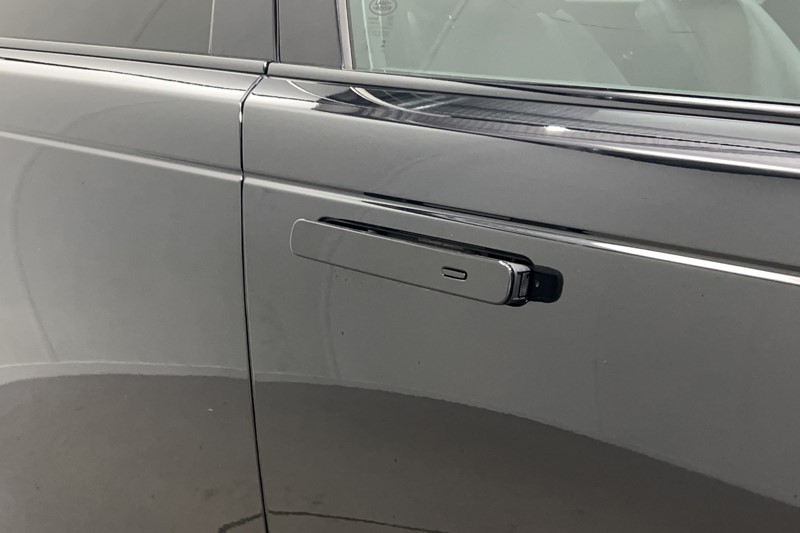 2025 (75) LAND ROVER RANGE ROVER VELAR 3.0 D300 MHEV Dynamic SE 5dr Auto 5653807