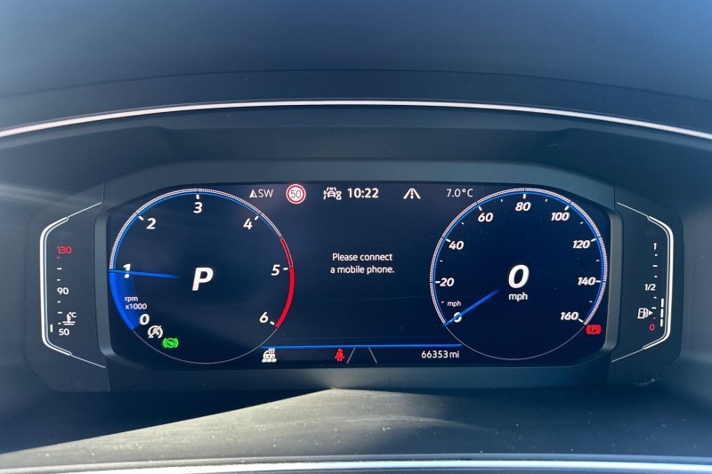 2021 (21) VOLKSWAGEN TIGUAN 2.0 TDI 4Motion R-Line 5dr DSG 5321034