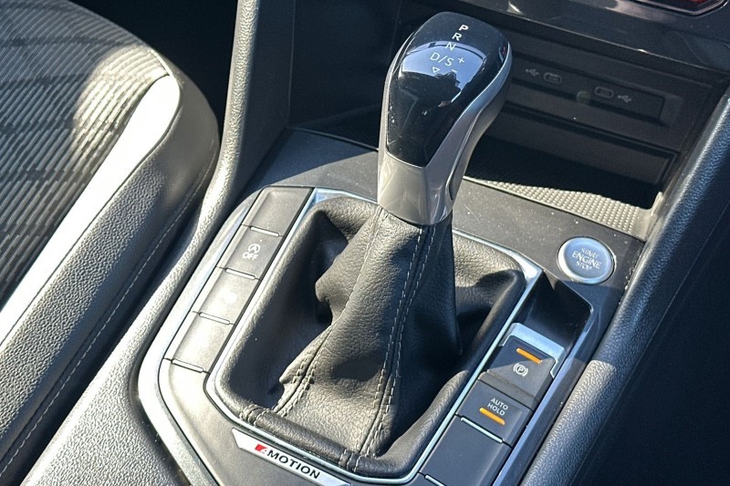 2021 (21) VOLKSWAGEN TIGUAN 2.0 TDI 4Motion R-Line 5dr DSG 5321043