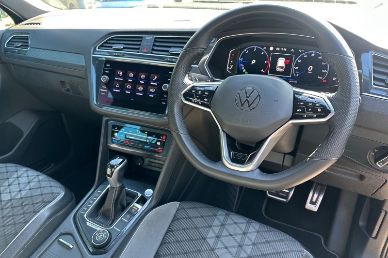 2021 (21) VOLKSWAGEN TIGUAN 2.0 TDI 4Motion R-Line 5dr DSG 5321024