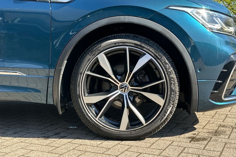 2021 (21) VOLKSWAGEN TIGUAN 2.0 TDI 4Motion R-Line 5dr DSG 5321022
